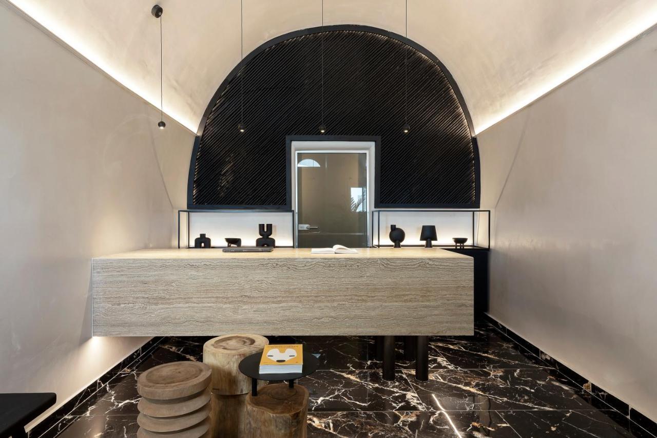 Hom Santorini (Adults Only) Hotell Oía Exteriör bild